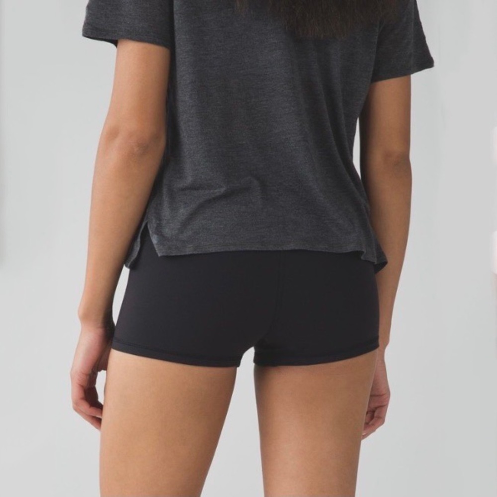 Lululemon boogie short black size 4 - Picture 2 of 7